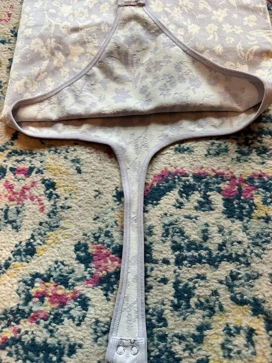 Intimately Free People Clean Lines Lavender Floral Boho Thong Bodysuit - Medium - Picture 8 of 9